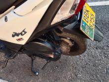 https://riyasewana.com/uploads/honda-dio-151156076536.jpg