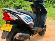 https://riyasewana.com/uploads/honda-dio-1512043713813.jpg