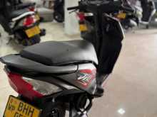 https://riyasewana.com/uploads/honda-dio-151248421393.jpg