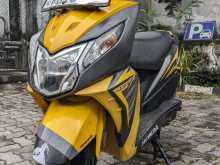 https://riyasewana.com/uploads/honda-dio-151350144042.jpg