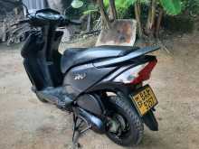 https://riyasewana.com/uploads/honda-dio-151615381252.jpg