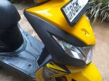 https://riyasewana.com/uploads/honda-dio-158502213092.jpg