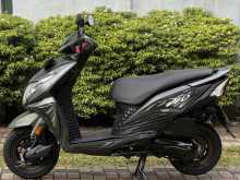 https://riyasewana.com/uploads/honda-dio-159421422643.jpg