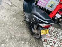 https://riyasewana.com/uploads/honda-dio-1612545422812.jpg