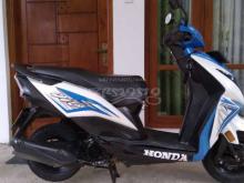 https://riyasewana.com/uploads/honda-dio-161606204322340.jpg