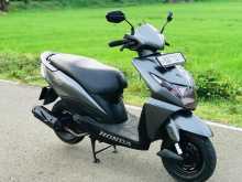 https://riyasewana.com/uploads/honda-dio-1621090313793.jpg