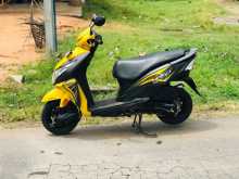 https://riyasewana.com/uploads/honda-dio-162233504782.jpg