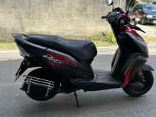 https://riyasewana.com/uploads/honda-dio-16838391473.jpg