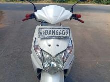 https://riyasewana.com/uploads/honda-dio-171044136056.jpg