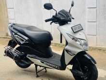 https://riyasewana.com/uploads/honda-dio-1711080422593.jpg