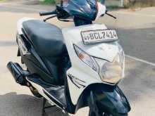 https://riyasewana.com/uploads/honda-dio-1713423922953.jpg