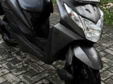 https://riyasewana.com/uploads/honda-dio-1713461613022.jpg