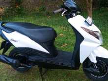 https://riyasewana.com/uploads/honda-dio-1715181413624.jpg