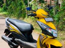 https://riyasewana.com/uploads/honda-dio-1715215813353.jpg