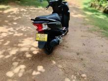 https://riyasewana.com/uploads/honda-dio-171553256644.jpg