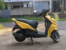 https://riyasewana.com/uploads/honda-dio-1719463413243.jpg