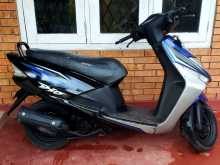 https://riyasewana.com/uploads/honda-dio-172128404543.jpg