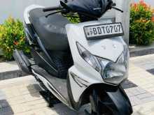 https://riyasewana.com/uploads/honda-dio-1810534622432.jpg