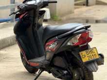 https://riyasewana.com/uploads/honda-dio-1811351722352.jpg