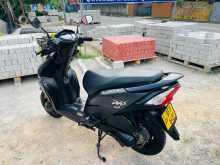 https://riyasewana.com/uploads/honda-dio-1812050613874.jpg