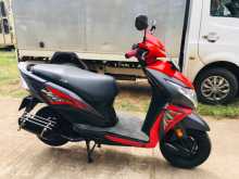 https://riyasewana.com/uploads/honda-dio-1813342513063.jpg