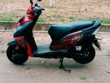 https://riyasewana.com/uploads/honda-dio-181730574882.jpg