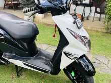 https://riyasewana.com/uploads/honda-dio-1818224122543.jpg