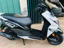 https://riyasewana.com/uploads/honda-dio-1819413213943.jpg