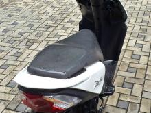 https://riyasewana.com/uploads/honda-dio-1819550319025.jpg