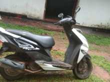 https://riyasewana.com/uploads/honda-dio-182002554243.jpg