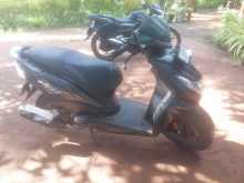 https://riyasewana.com/uploads/honda-dio-18812371633.jpg