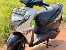 https://riyasewana.com/uploads/honda-dio-1921502013103.jpg