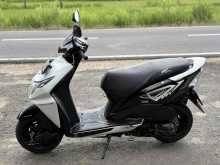 https://riyasewana.com/uploads/honda-dio-2010552522883.jpg