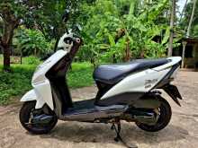 https://riyasewana.com/uploads/honda-dio-2015-301515274022.jpg