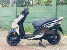 https://riyasewana.com/uploads/honda-dio-2015270024731.jpg