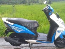 https://riyasewana.com/uploads/honda-dio-20155034454235.jpg