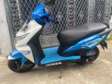 https://riyasewana.com/uploads/honda-dio-20162017-2214355013522.jpg