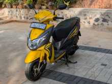 Honda Dio 2019 motorcycle