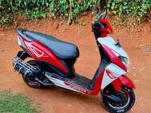 https://riyasewana.com/uploads/honda-dio-201904174962.jpg