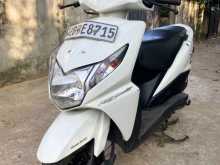 https://riyasewana.com/uploads/honda-dio-202109481123.jpg