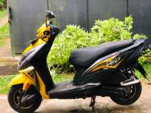 https://riyasewana.com/uploads/honda-dio-208012513903.jpg