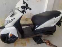 https://riyasewana.com/uploads/honda-dio-20817424012.jpg