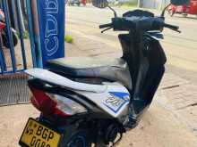 https://riyasewana.com/uploads/honda-dio-211340422633.jpg