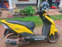 https://riyasewana.com/uploads/honda-dio-2117002413912.jpg