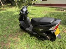 https://riyasewana.com/uploads/honda-dio-211722098884.jpg