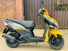 https://riyasewana.com/uploads/honda-dio-211830356315.jpg