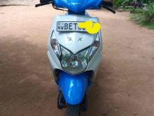 https://riyasewana.com/uploads/honda-dio-213162724421.jpg