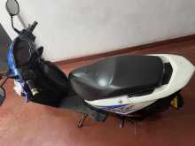 https://riyasewana.com/uploads/honda-dio-215262222433.jpg