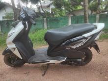 https://riyasewana.com/uploads/honda-dio-21635486185.jpg