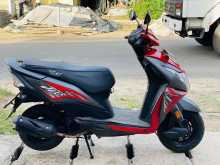 https://riyasewana.com/uploads/honda-dio-217075822393.jpg